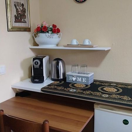 Li Muntigeddi Hotel San Teodoro  Ngoại thất bức ảnh
