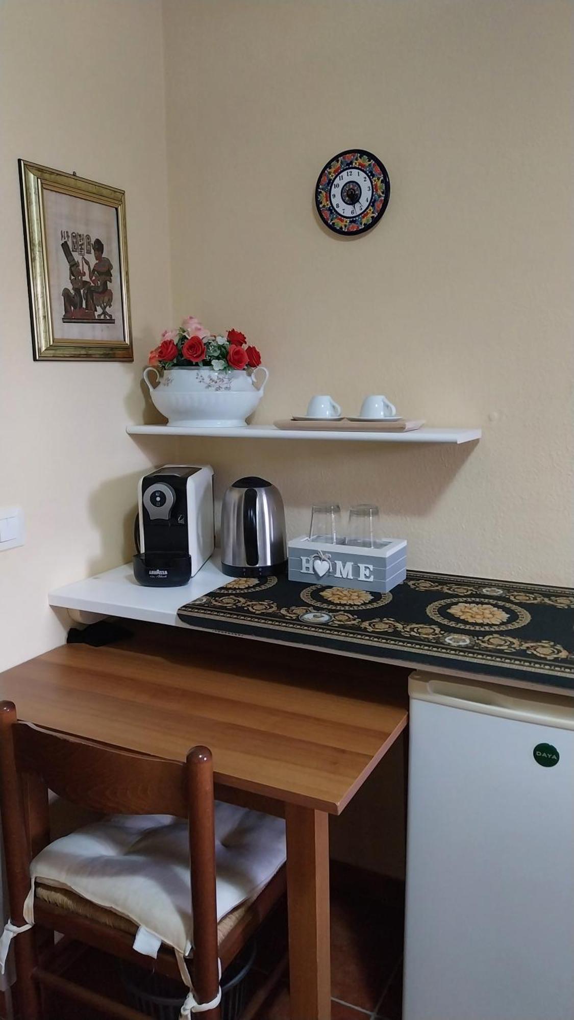 Li Muntigeddi Hotel San Teodoro  Ngoại thất bức ảnh