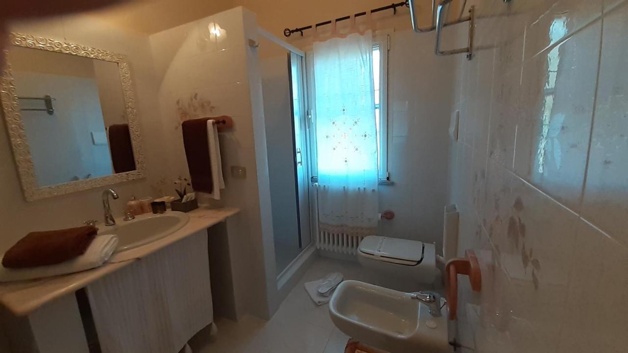 Li Muntigeddi Hotel San Teodoro  Ngoại thất bức ảnh